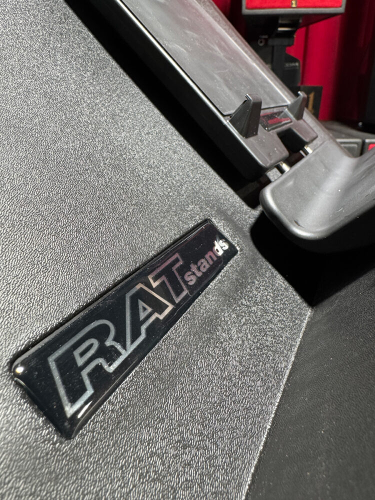 ratstands_showroom_4